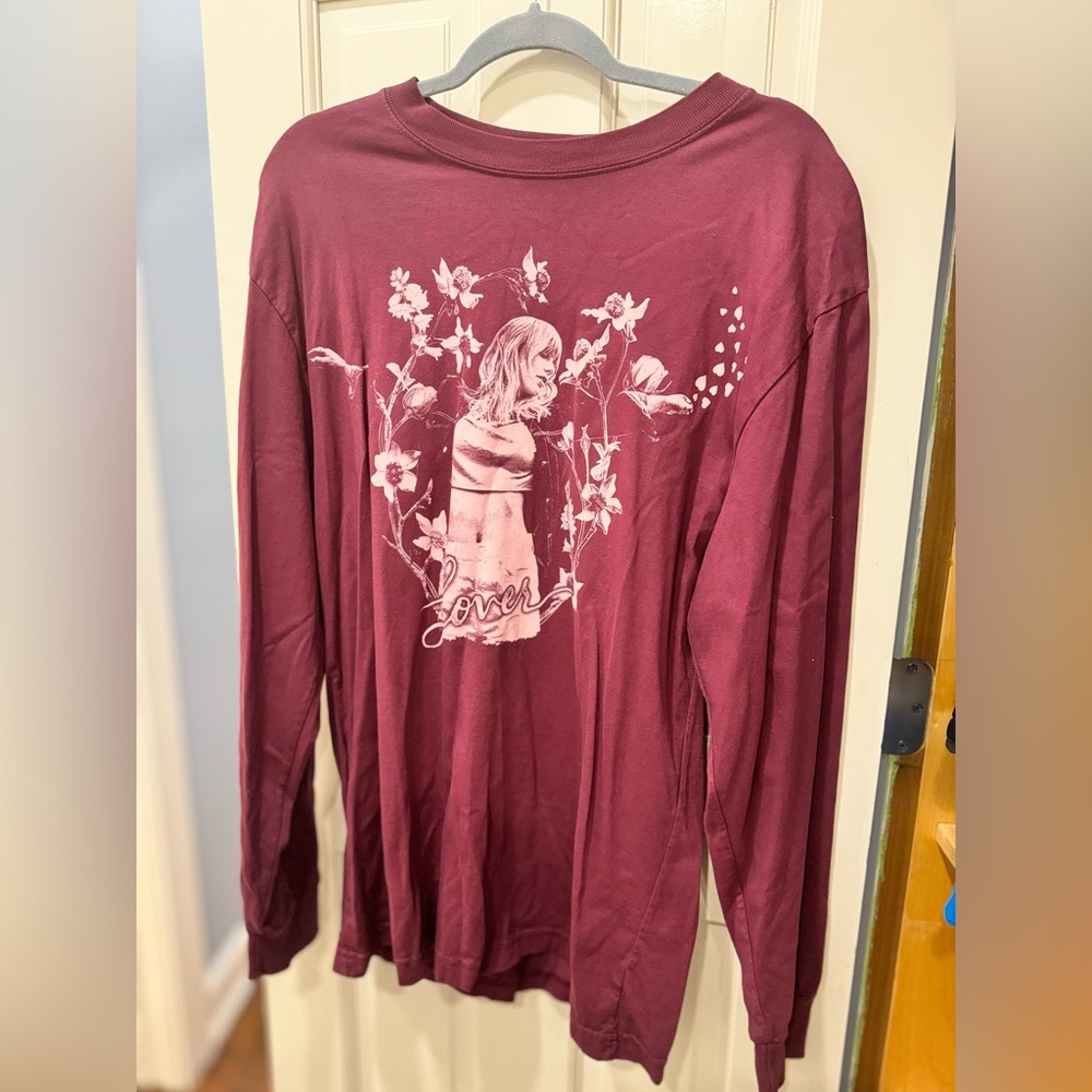 Taylor Swift Merch: long sleeve lover t shirt